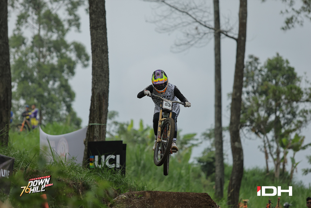 Jenna Hastings Sharing Info Skena Downhill Perempuan