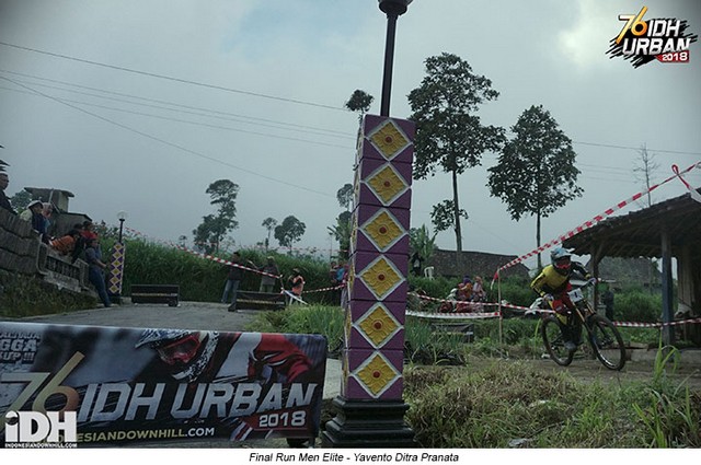 Berkah Tuan Rumah, Dimas Pamungkas Juarai Men Elite