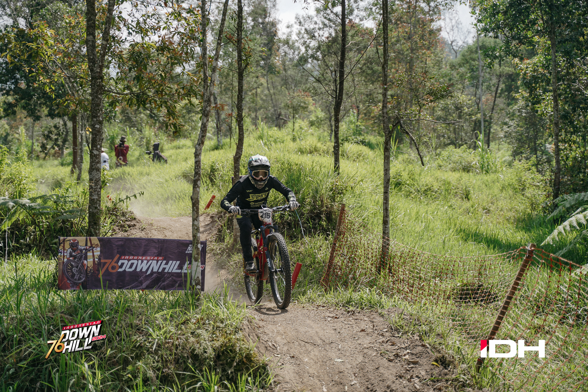 Men & Women Youth Final Run Result: Arasy Bilqis dan Dimas Aradhana Meraih Posisi Pertama - foto 3