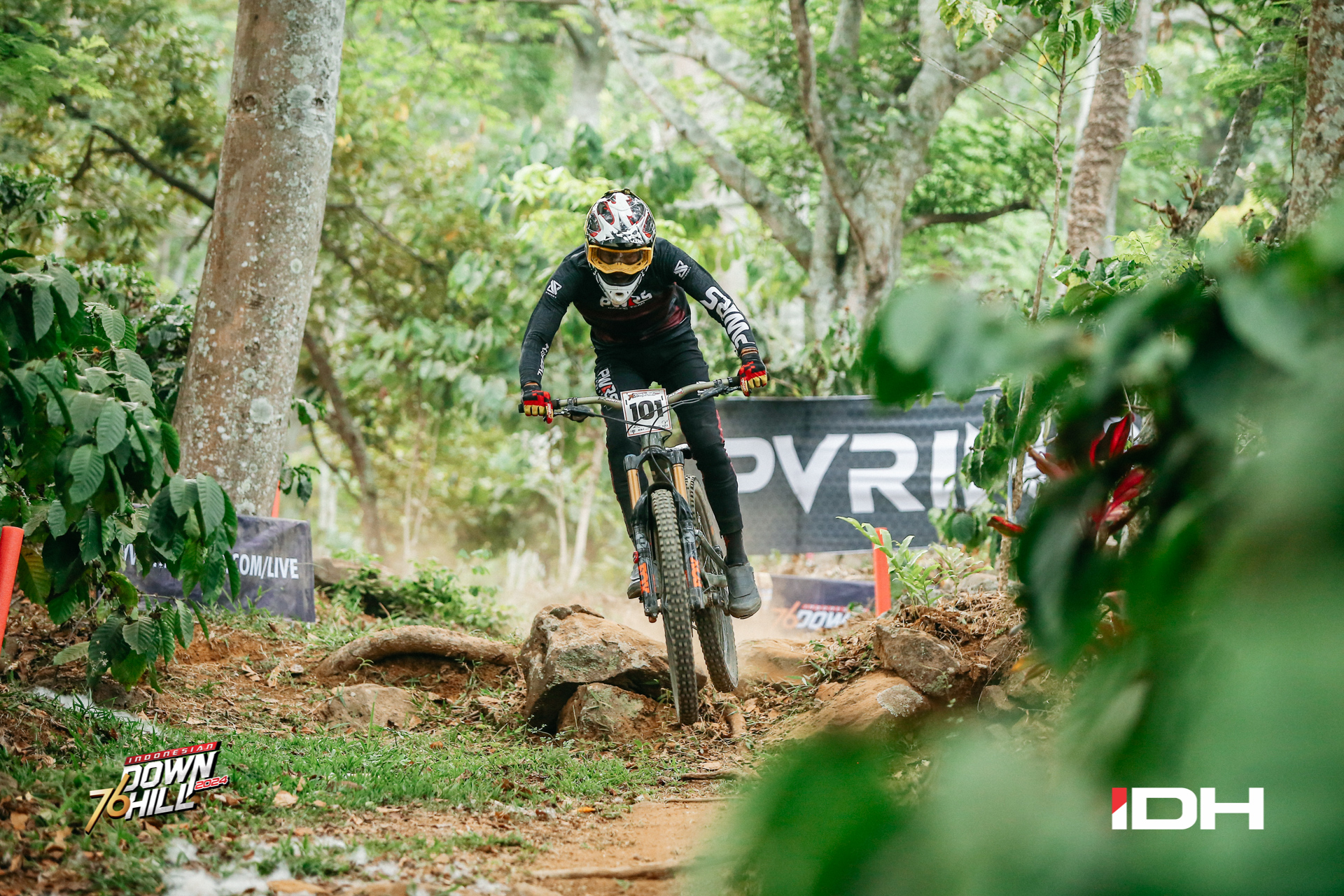 Men Sports Seeding Run Results: Ditra Pranata dan Syahrul Hidayah Amankan Posisi Pertama - foto 3