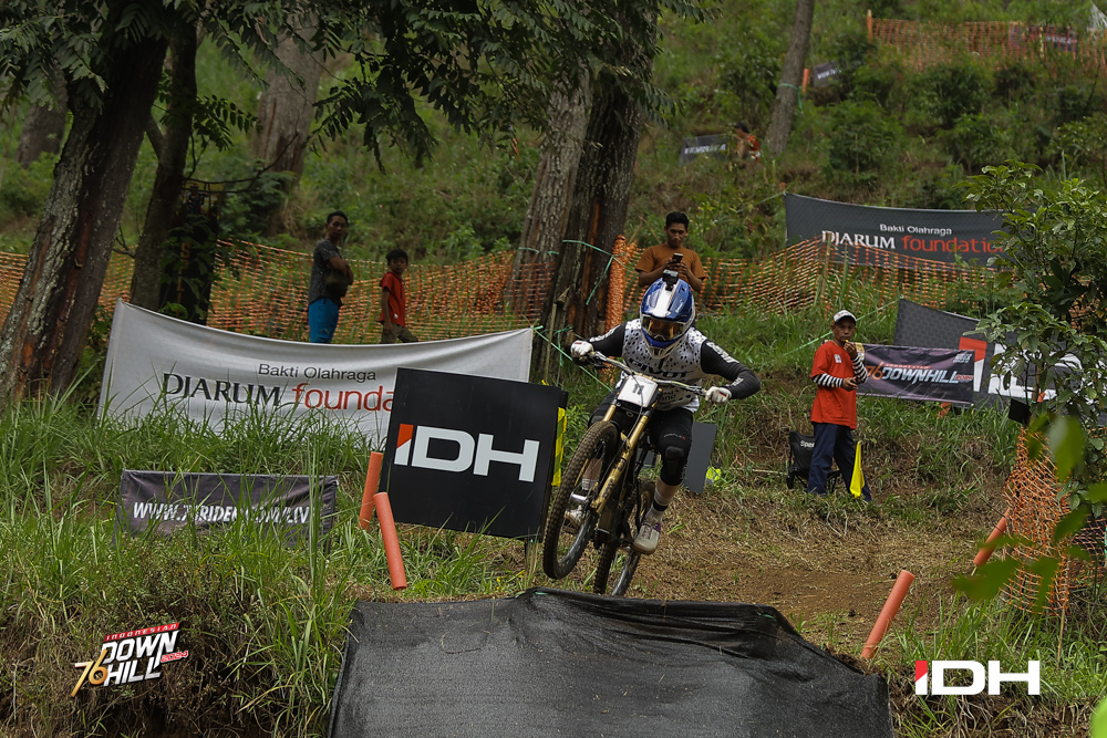 Bernard Kerr Menang Race, Rendy Varera Juara Overall