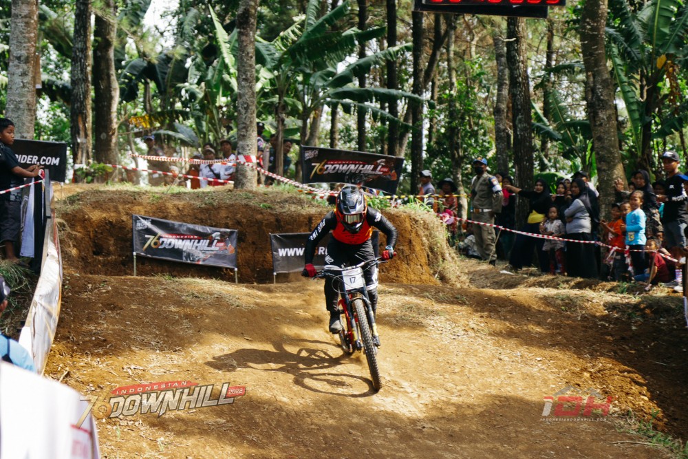 Men Elite Final Result: Rendy Varera Pecahkan Umbaran Bike Park - foto 2